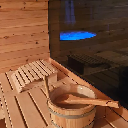 Na Farme Se Saunou A Virivkou, I S Jizdou Na Koni Vendégház *