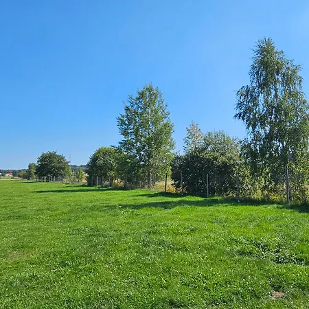 Na Farme Se Saunou A Virivkou, I S Jizdou Na Koni Příbram